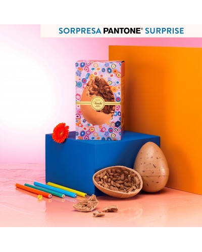 Uovo di cioccolato bianco e...