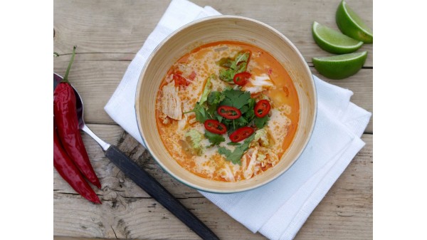 TOM KHA GAITOM KHA GAI